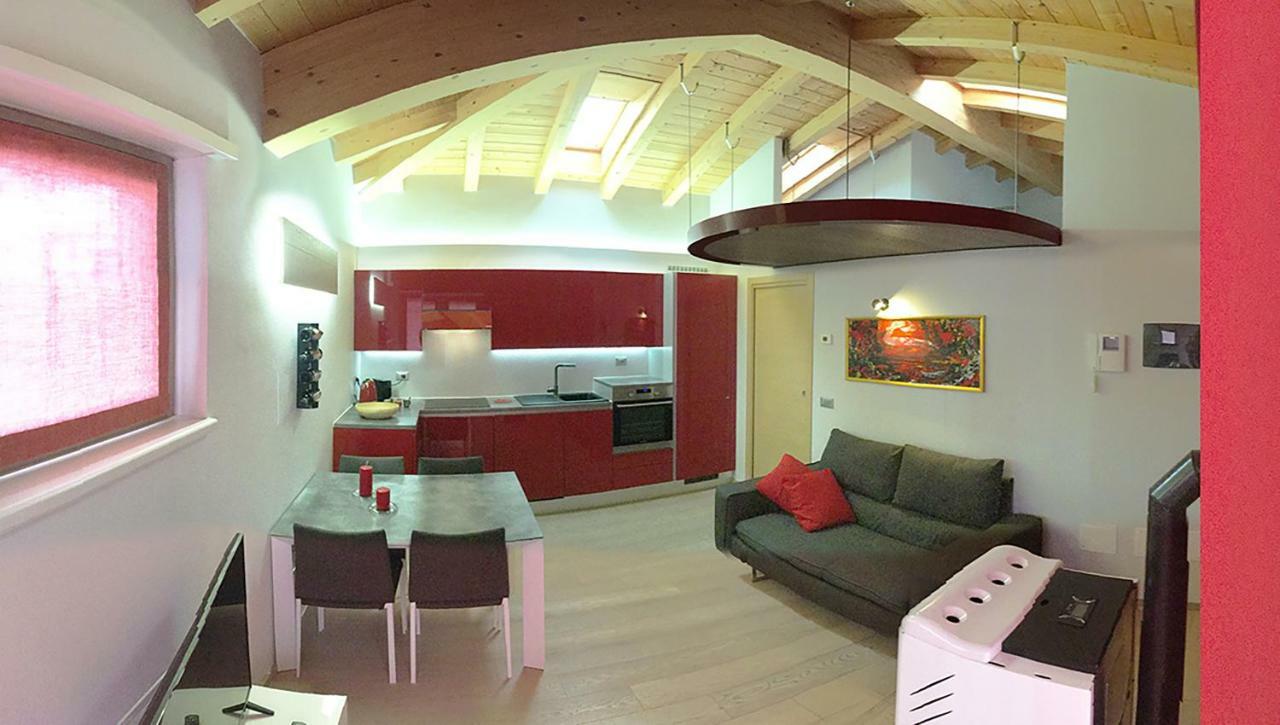 Holiday House Viola Tirano Exterior photo